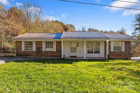 150 Trent Rd, Brevard, NC 28712