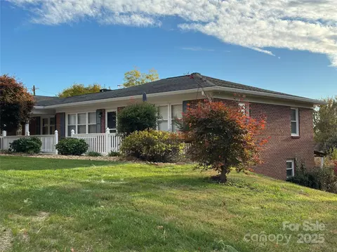 2945 Freezer Locker Rd, Hudson, NC 28638