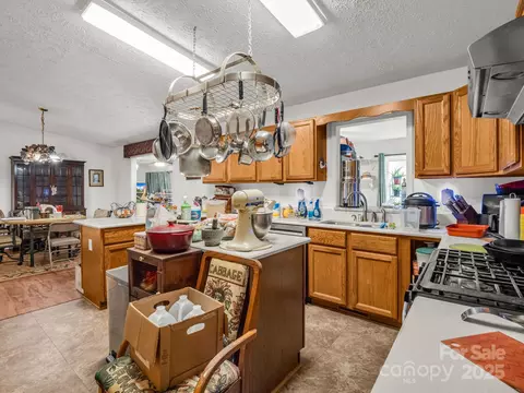 Kitchen - 262 Daisy Ln, Bostic, NC 28018 photo 4 of 6