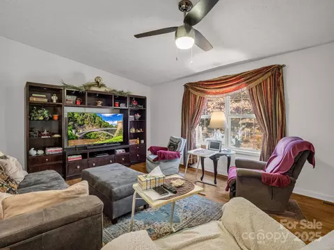Living - 262 Daisy Ln, Bostic, NC 28018 photo 2 of 4