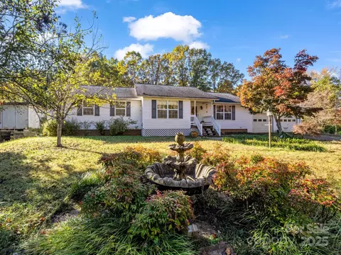 262 Daisy Ln, Bostic, NC 28018