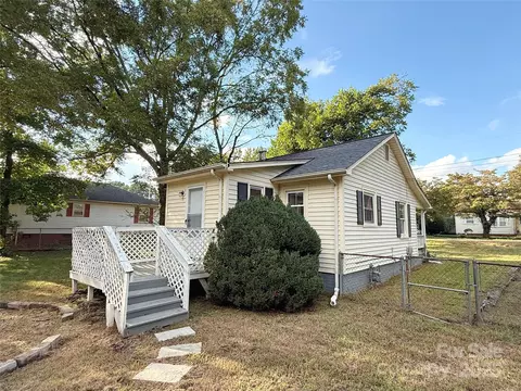 Exterior - 304 E 21st St, Kannapolis, NC 28083 photo 2 of 6