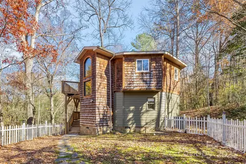 83 Cascades Pkwy, Nebo, NC 28761