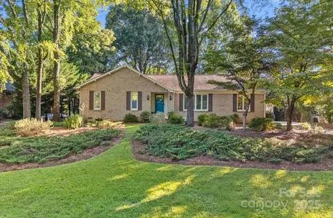 1622 Piccadilly Dr, Charlotte, NC 28211