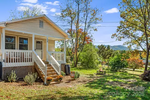 128 Merchant St, Asheville, NC 28803