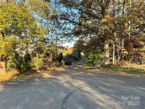 1448 Derby Dr, Shelby, NC 28150