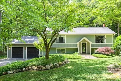 109 Crosswick Ln, Hendersonville, NC 28739