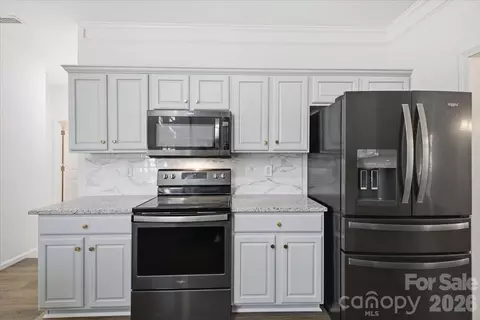 Kitchen - 7709 Sedgebrook E Dr E, Stanley, NC 28164 photo 3 of 5
