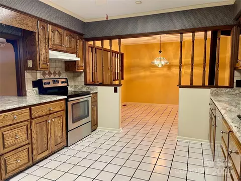 5232 Wolfe Rd, Hickory, NC 28601 photo 5