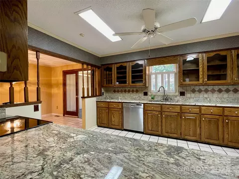 5232 Wolfe Rd, Hickory, NC 28601 photo 7