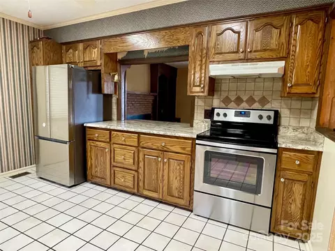 5232 Wolfe Rd, Hickory, NC 28601 photo 8