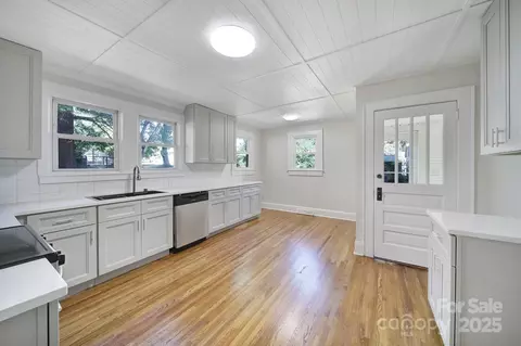 803 Packard Ave, Kannapolis, NC 28083 photo 2
