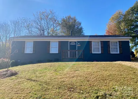 3019 Salem Dr, Gastonia, NC 28052