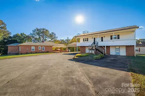 2986 Green Pasture Ln, Valdese, NC 28690