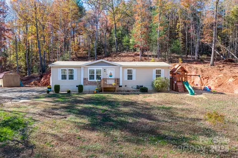 2603 Setzers Gap Rd, Lenoir, NC 28645