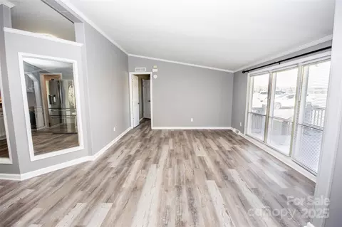 943 Tabor Rd, Olin, NC 28660 photo 5