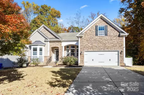 166 Ashlyn Creek Dr, Mooresville, NC 28115