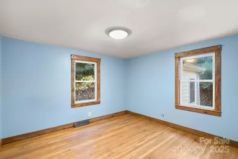 Bedroom - 456 Rector Corner Rd, Marshall, NC 28753 photo 2 of 4