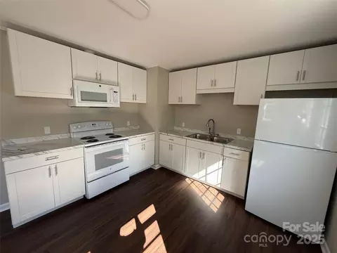 Kitchen - 1154 Stringfellow Rd, Chester, SC 29706 photo 1 of 1