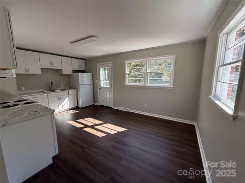 Living - 1154 Stringfellow Rd, Chester, SC 29706 photo 2 of 3
