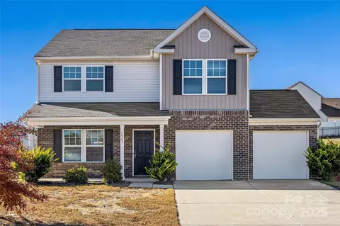 1507 Cazador Ln, York, SC 29745