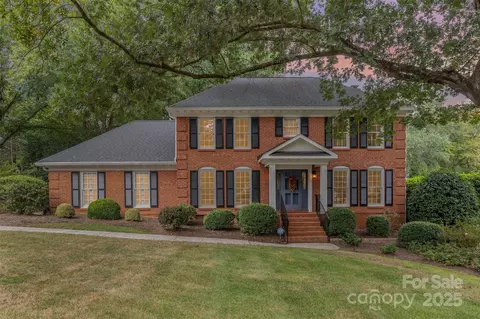 3024 Lauren Glen Rd, Charlotte, NC 28226