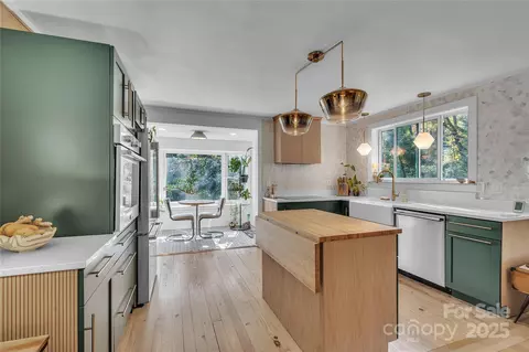 Kitchen - 35 Wilcox Rd, Tryon, NC 28782 photo 1 of 2