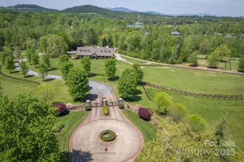 Mapleton Lane, Columbus, NC 28722 photo 23