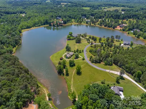 Mapleton Lane, Columbus, NC 28722 photo 5