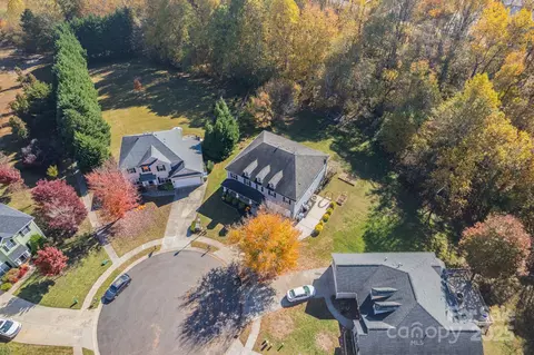 156 Trotter Ridge Dr, Mooresville, NC 28117
