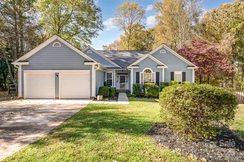 7024 Passeres Ct, Charlotte, NC 28215