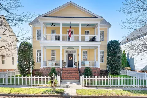 138 Gresham Ln, Mooresville, NC 28117