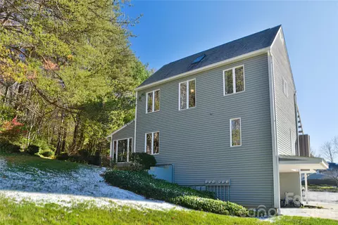1 Lynx C-1 Dr #C-1, Black Mountain, NC 28711