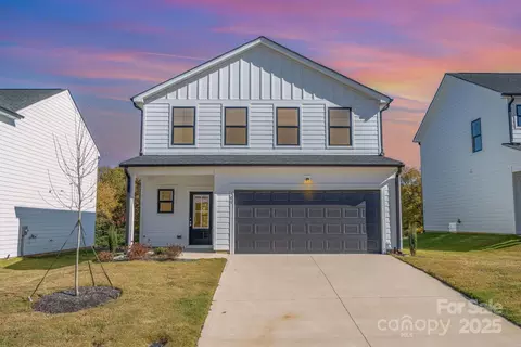 109 Silverwood Ct, Mooresville, NC 28115