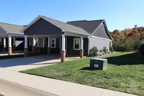 2822 15th Avenue Se Pl SE, Hickory, NC 28602