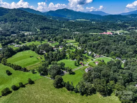 134 Lone Oak Dr, Clyde, NC 28721 photo 45