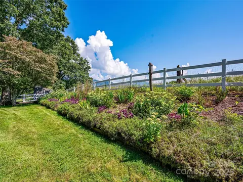 134 Lone Oak Dr, Clyde, NC 28721 photo 39