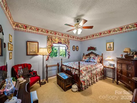 134 Lone Oak Dr, Clyde, NC 28721 photo 19