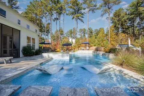 122 Sills Creek Ln, Mooresville, NC 28115