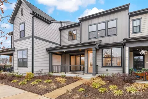 95 Seven Oaks Lndg, Belmont, NC 28012