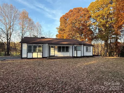5330 Herman Rd, Claremont, NC 28610