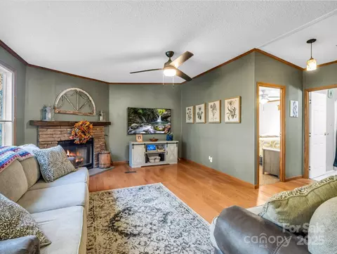 Living - 3970 Silver Trl, Morganton, NC 28655 photo 1 of 5
