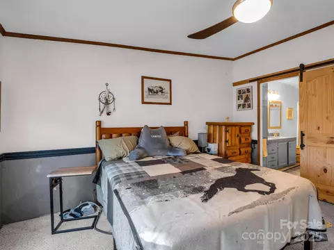 Bedroom - 3970 Silver Trl, Morganton, NC 28655 photo 2 of 6