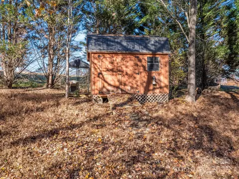 Exterior - 3970 Silver Trl, Morganton, NC 28655 photo 10 of 10