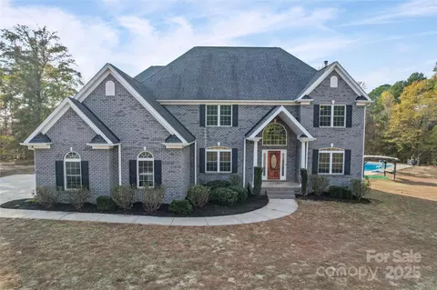 1556 Diggs Rd, Wadesboro, NC 28170