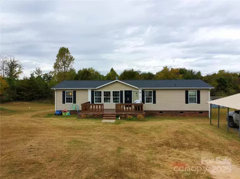 1007 W Cabaniss Rd, Shelby, NC 28150