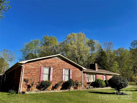 101 Bayberry Dr, Salisbury, NC 28147