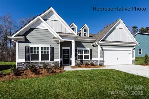 12124 Muscadine Ct, Midland, NC 28107