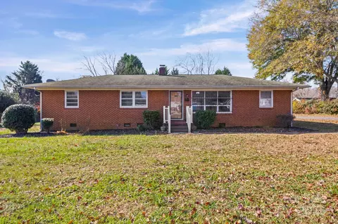 1703 E Perry St, Gastonia, NC 28054