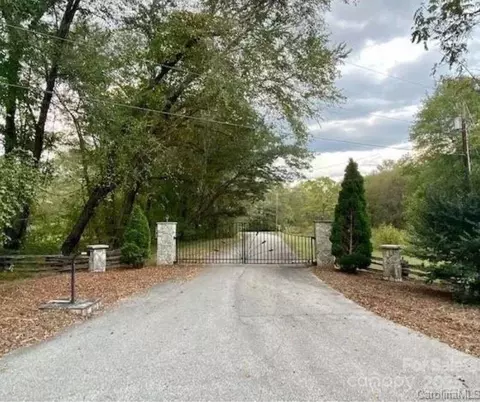 36 Everette Dr, Nebo, NC 28761